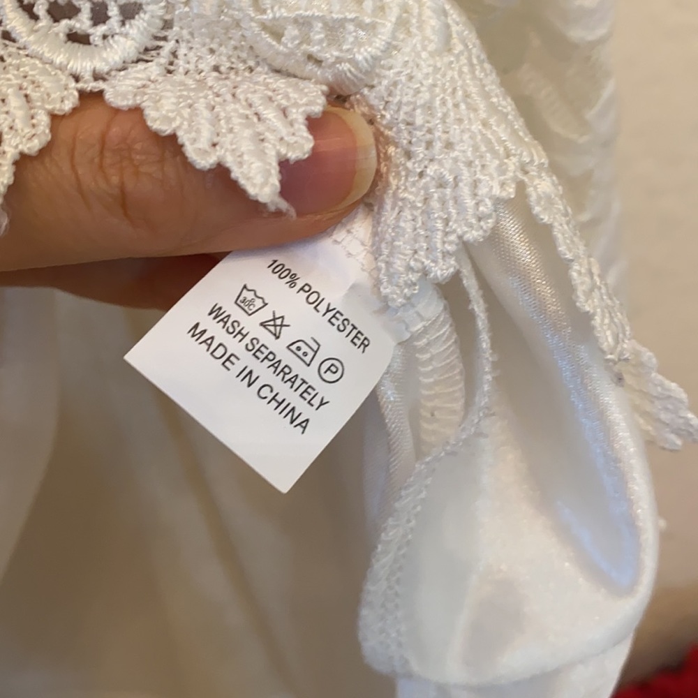 Beautiful pearl embellished white lace dress - Picture 3 of 7
